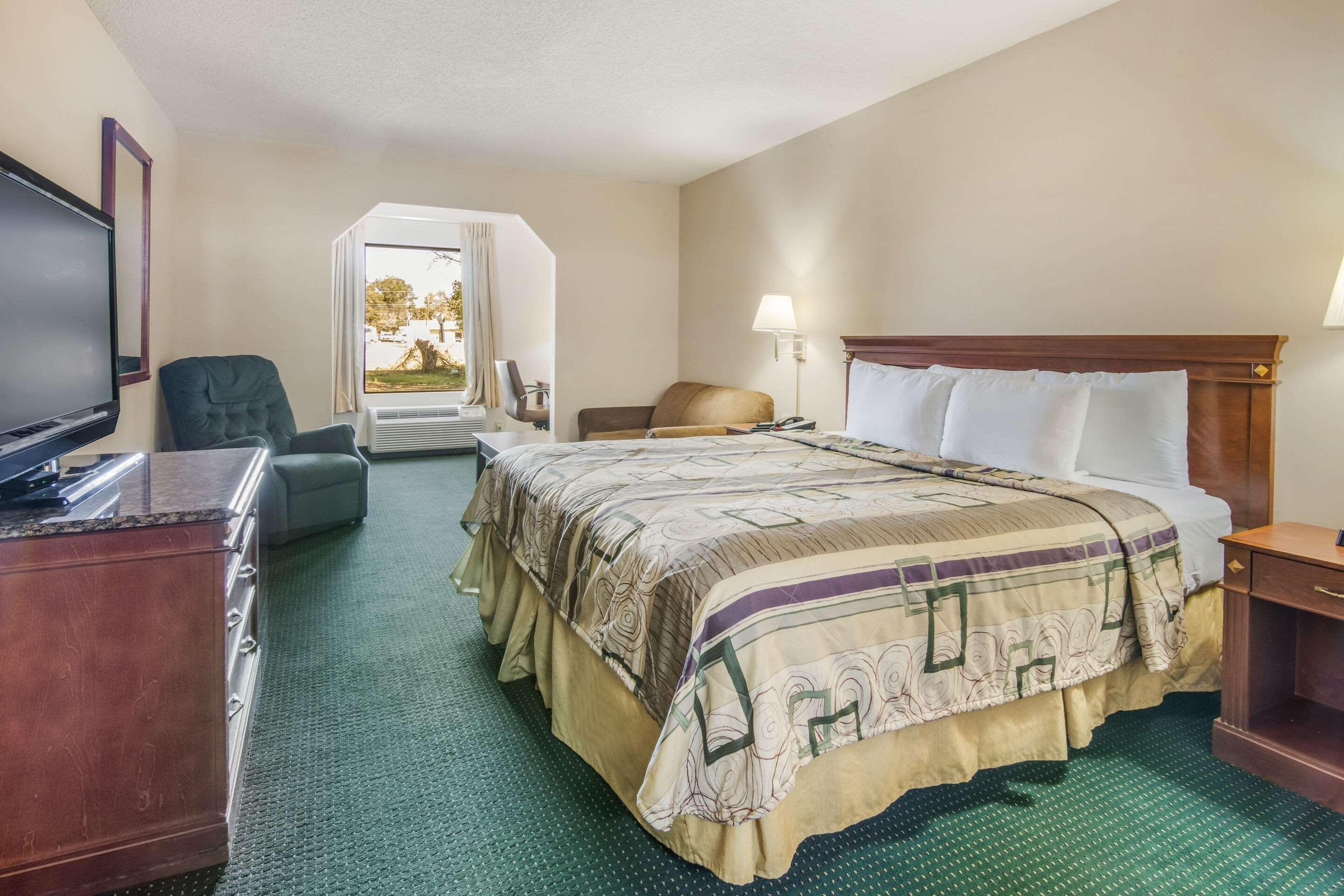 Rodeway Inn & Suites Dublin Zewnętrze zdjęcie