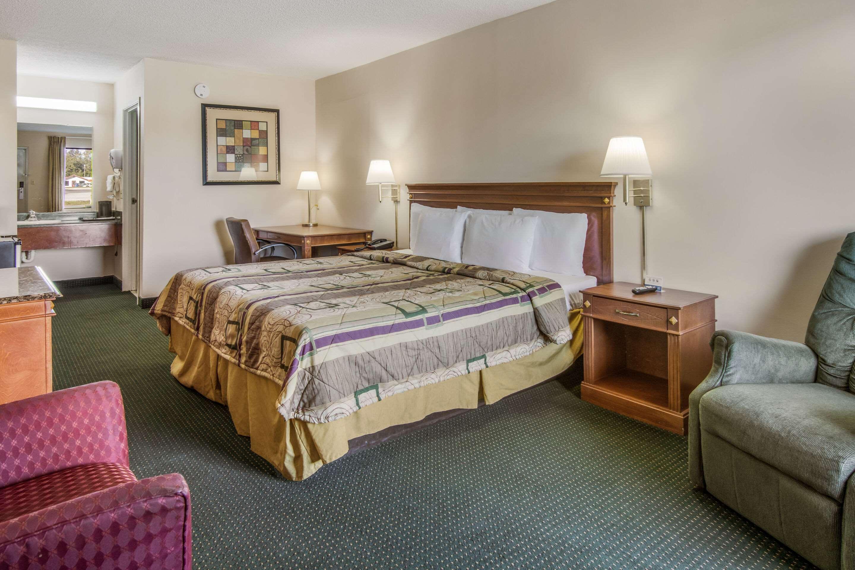 Rodeway Inn & Suites Dublin Zewnętrze zdjęcie